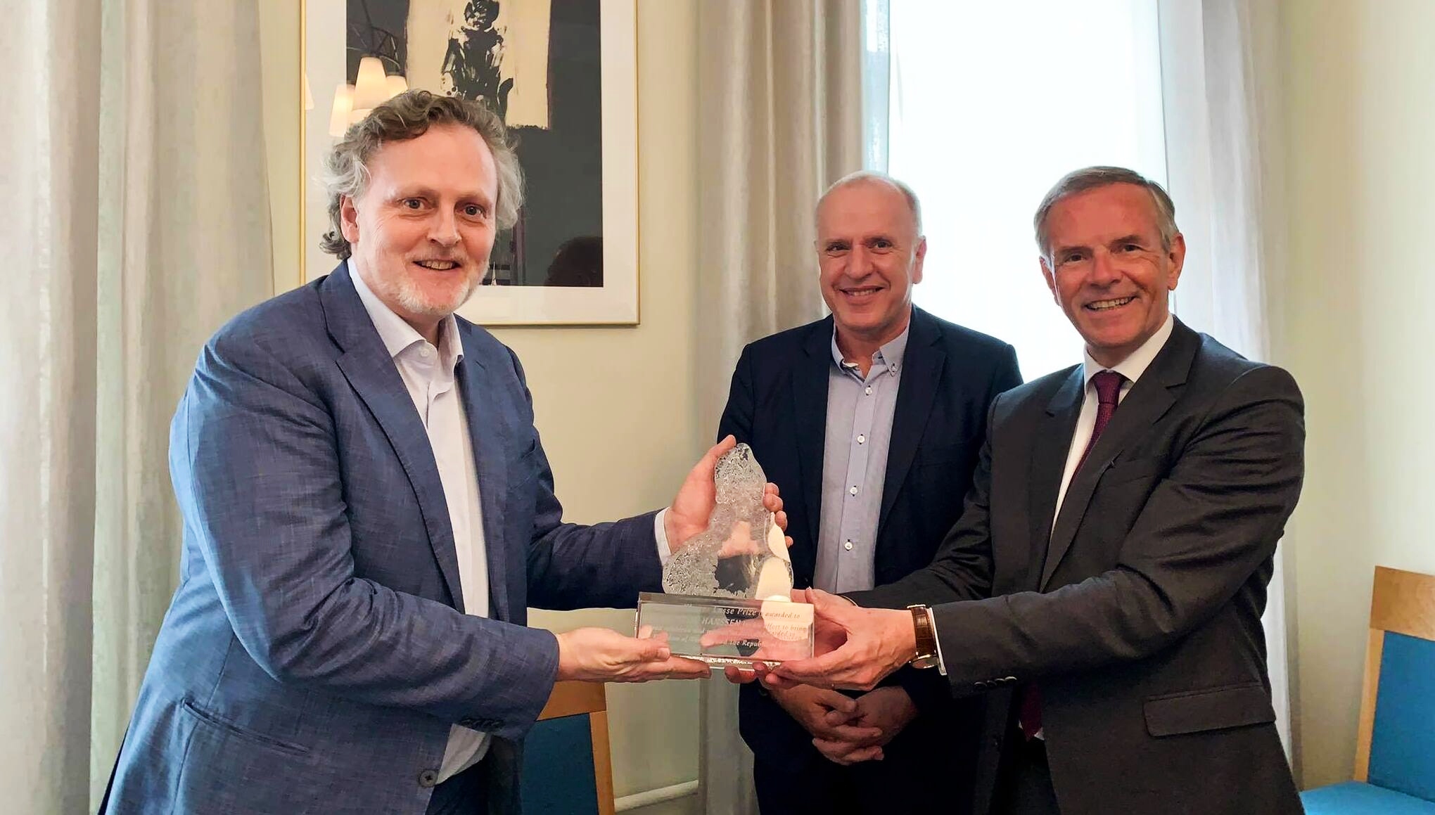 Kjetil Tetlie Hanssen was Awarded this Year’s Kloster Lasse Award at Norwegian Ambassador’s Residency